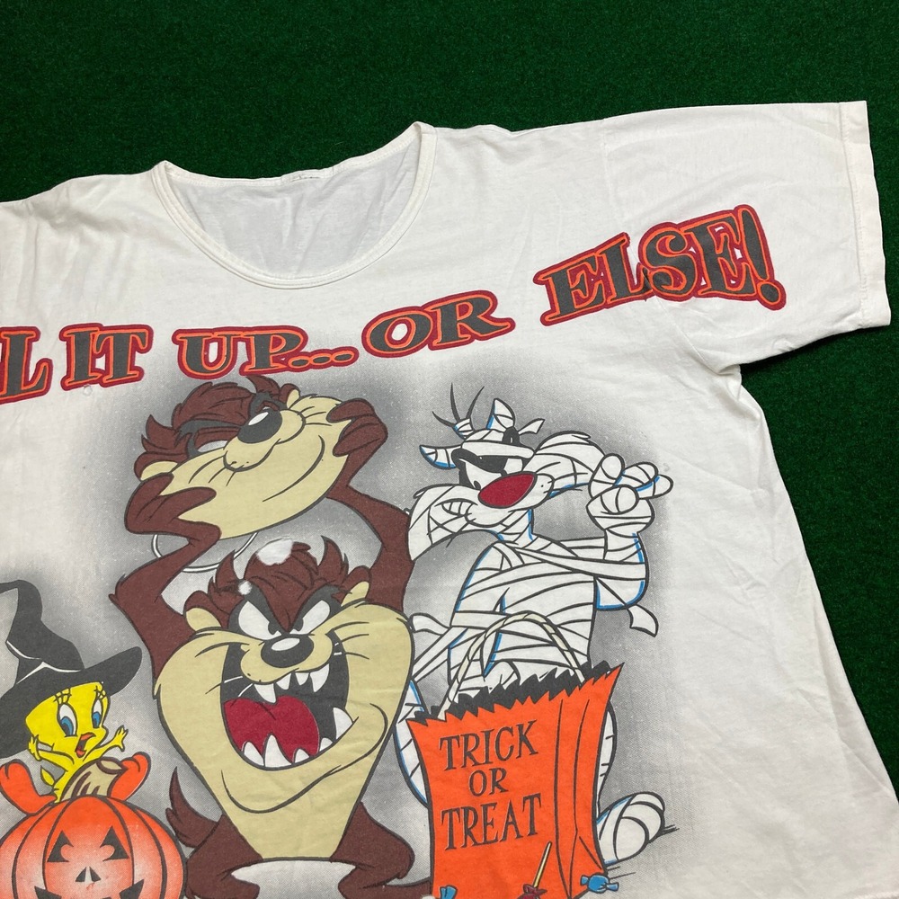 Vintage Looney Tunes Shirt Mens XXL White 1999 Halloween Trick Or Treat Thrashed